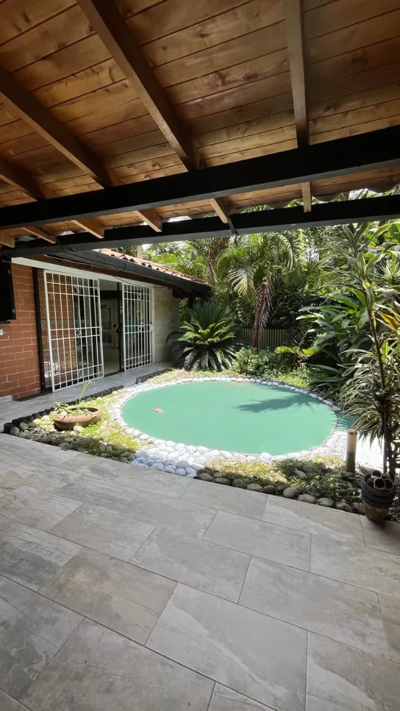 Casa Esquinera en Reserva Polo, Ciudad Jardín, Cali, Colombia. Vista a Zonas Verdes. COP $800.000.000